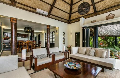 Savusavu Resort | Wavi Island