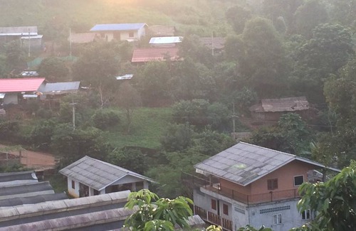 Mae Suai Hotel | Wawee Strawberry House
