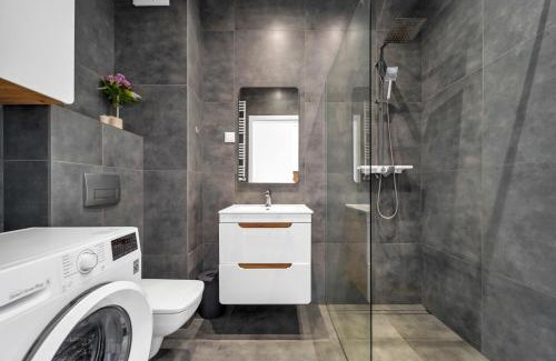 Wawer Apartment | Wawer Studio - Terrace, Workspace - by Rentujemy