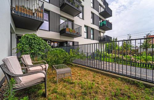 Wawer Apartment | Wawer Studio - Terrace, Workspace - by Rentujemy