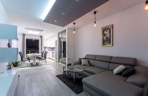 Kastel Sucurac House | Way 2U New apartment