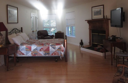 Bay Ridge House | Way Over Yonder - A Private Beach Property