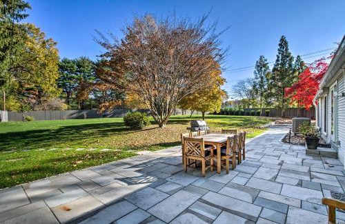 Wayne House | Wayne Home with Spacious Yard about 20 Mi to Philly!