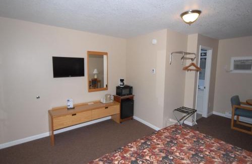 St Ignace Hotel | Wayside Motel