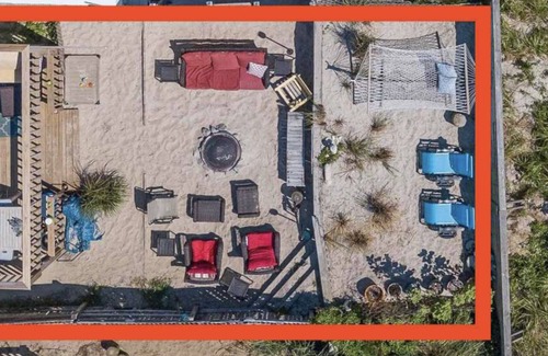 Long Beach Apartment | We're Dune It Well and invite you to come live literally on the beach!