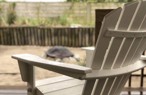 Long Beach Apartment | We're Dune It Well and invite you to come live literally on the beach!