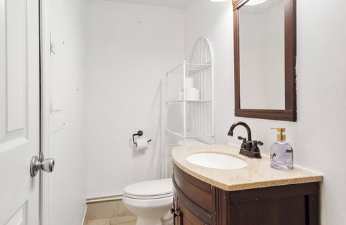 The Gate House | We're six minutes from the Ballpark! Downtown STL Home