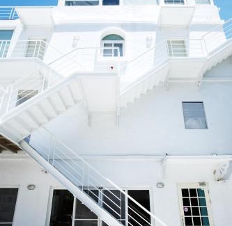 Sail Rock Beach Bed & Breakfast | We Stay Inn