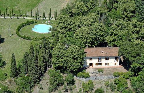 Pratovecchio Villa | Wedding in Benfenati's villa, with amazing private pool in Tuscany.
