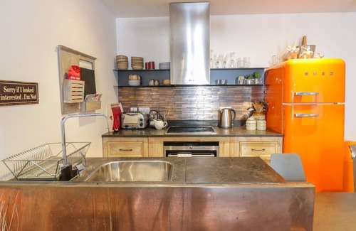 Moffat Cottage | WEE COTTAGE, pet friendly, character holiday cottage in Moffat