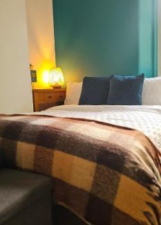 Central Aberdeen Apartment | Wee Home