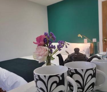 Dulnain Bridge Apartment | 'Wee Smiddy' Shepherd's Hut - Yoga - Wild Swim