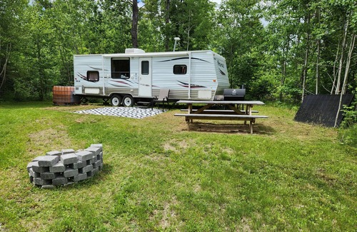 Weeks Mills House | Week discount. RV on 265 ac parcel with 15 Mile Stream running thru the property