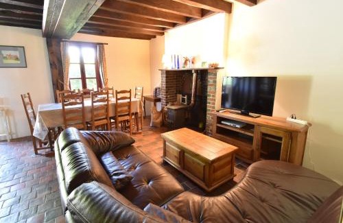 Saint-Maurice-sur-Aveyron House | Weekend Escape in Saint-Maurice