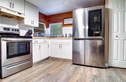 Weeki Wachee Gardens House | Weeki Wachee Fish Camp-Waterfront