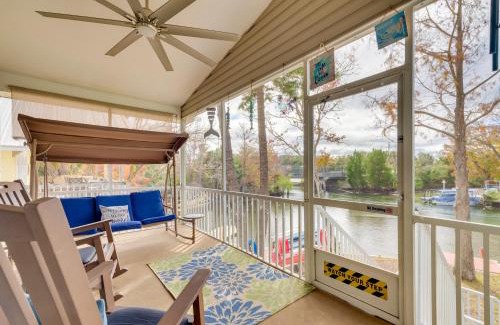 Weeki Wachee Gardens House | Weeki Wachee River Home on Main River by Park!