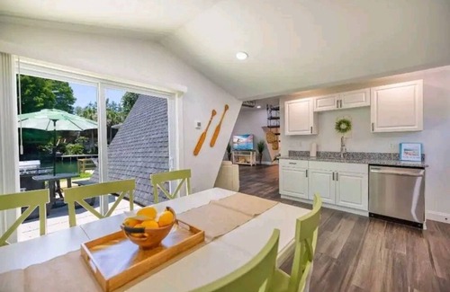 Weeki Wachee Gardens House | Weeki Wachee Waterfront-A Frame Stream Dream Cabin