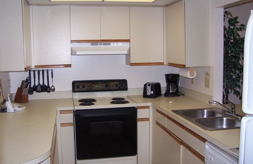 Sarasota Villa | Weekly rentals! Comfortable 2 bdrm/2 Bath Villa - just minutes from Beaches