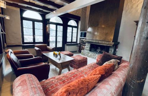 Davos-Dorf Apartment | WEF 2026 Exclusive and spacious 160mq apartment in a Castle
