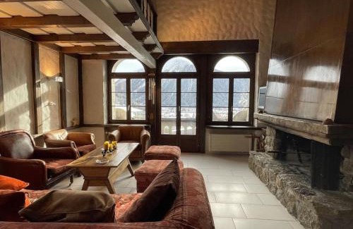 Davos-Dorf Apartment | WEF 2026 Exclusive and spacious 160mq apartment in a Castle