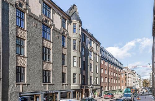 Kluuvi Apartment | WeHost Marble and Brands in the Heart of Helsinki @Vuorikatu 8
