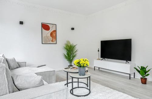 Glinde House | Weißes Einfamilienhaus in Vabali Nähe