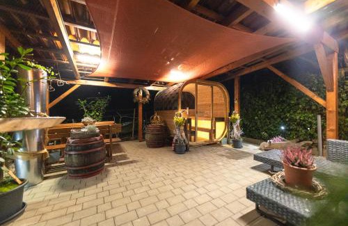 Welten Apartment | Weingarten & Appartement Auszeit with private Spa