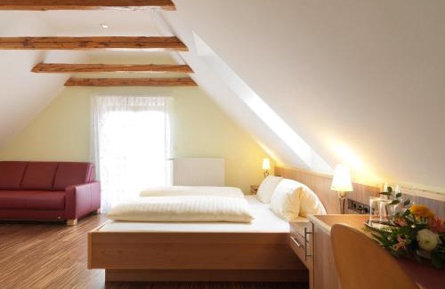 Eckberg House | Weingut Skoff Original