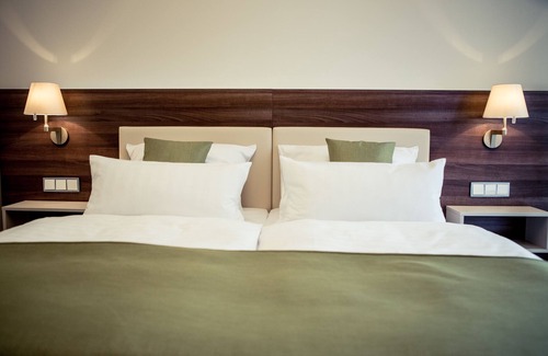 Schwerin Hotel | Weinhaus Uhle