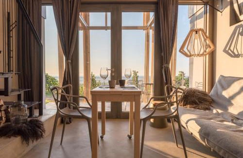 Deutsch Schuetzen-Eisenberg House | Weinloft II by WEINLOFTS