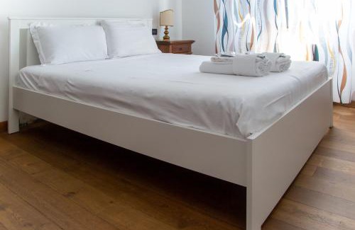 Montegrotto Terme Apartment | Welc-ōM Montegrotto Terrace View