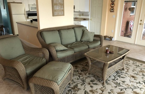 Highland House | Welcome, enjoy your own PRIVATE POOL and LAKEFRONT Dock. Fish & Kayak