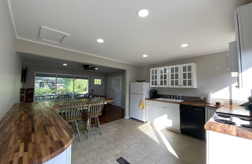 Littleton House | Welcome home in a welcoming town!