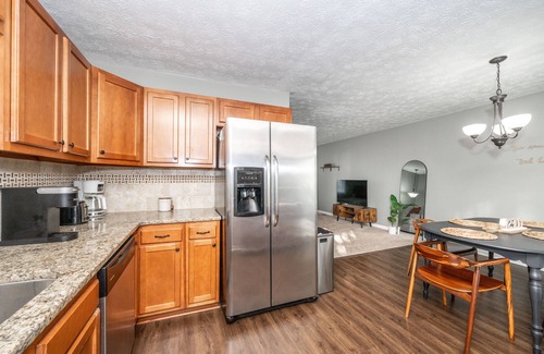 Elsmere House | Welcome Home! Lovely 3 BDR Just ½ Hour to Cinci or Ark Encounter
