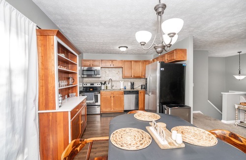 Elsmere House | Welcome Home! Lovely 3 BDR Just ½ Hour to Cinci or Ark Encounter
