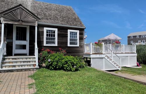 Minot House | Welcome to "A Stones Throw" Cottage located steps from the beach.