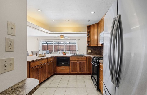 Venice East House | Welcome to A Time for Paws.