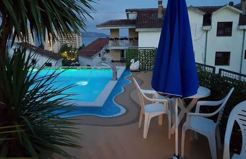 Igalo House | Welcome to Apartmani Niksic - object no. 2960592