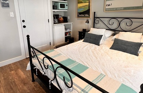 North Cowichan Apartment | Welcome to Aria Escape! Brand new Private suite with free parking