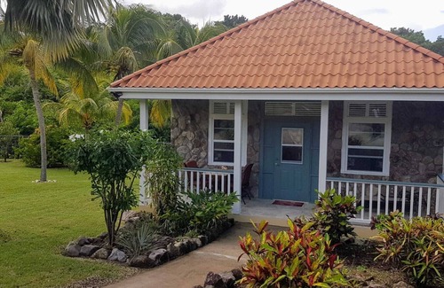 Cades Bay Cottage | Welcome to Avignon cottage