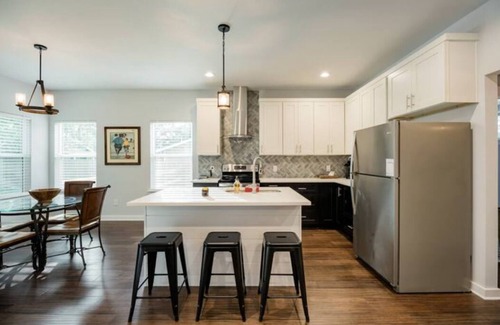 Johnson City House | Welcome to Bar S Ranch House