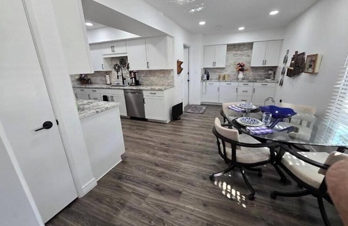 Sun City West Condo | Welcome to beautiful Desert Glen Inn located in the "Arizona Valley of the Sun"