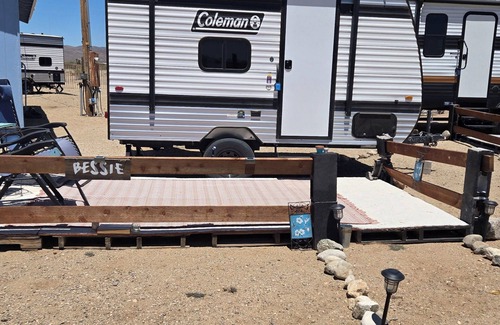 Dolan Springs House | Welcome to Bessie, Cozy RV in charming Dolan Springs with many amenities!