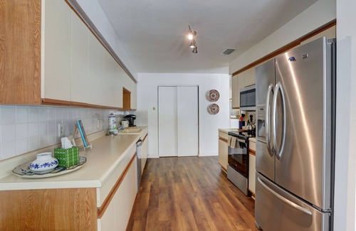 Redington Beach House | Welcome to Blue Beach Cottage~Easy walk to beach, fenced yard w/fire pit!