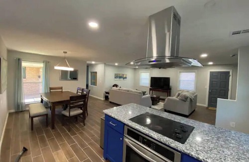 Oklahoma City House | Welcome to Camelot! This home is in a quiet neighborhood close to OKC activity.