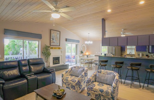 Palm Island House | Welcome to Casa Azul @ Paradise Found! 3bd home w/pool on exclusive Palm Island