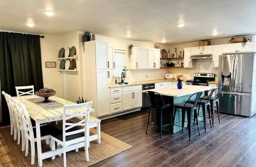 Cedar Hill House | Welcome to casa de amor !