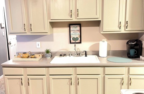 Louisville House | Welcome to Cheerful House