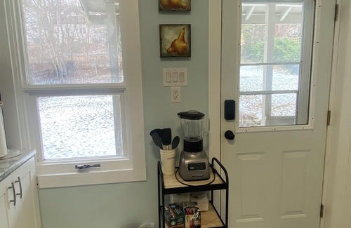 Salmon Arm Cottage | Welcome to Emme Browns Cottage!
