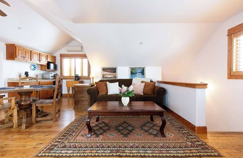 Bozeman Apartment | Welcome to Hyalite Loft - Fully Furnished Loft Near Hyalite